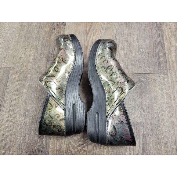 Dansko Waterdrop Design Blue Purple Clogs Size 38 - US 7/7.5 Slip On - Picture 6 of 8